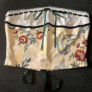 vintage pattern lace up corset